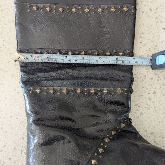 Black Leather Studded Women's Boots Stuart Weitzman Size 9.5 - Picture 7 of 9
